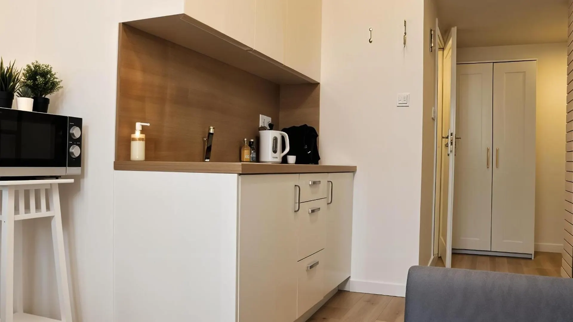 Cracow Vistula Boulevard #1 - Old Town Krakow Apartment