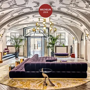 H15 Luxury Palace - Destigo كراكوفيا